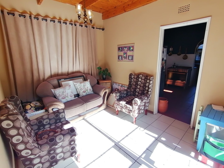 5 Bedroom Property for Sale in Fichardt Park Free State